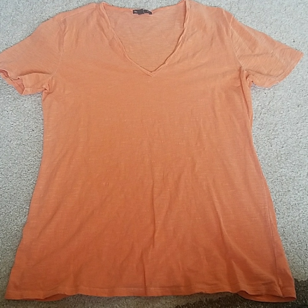 Gap v-neck t-shirt